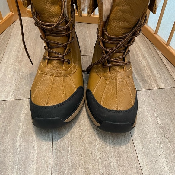 UGG Women Adirondack III Waterproof Chestnut Boots MSRP $250 Sz 11 - Picture 2 of 11